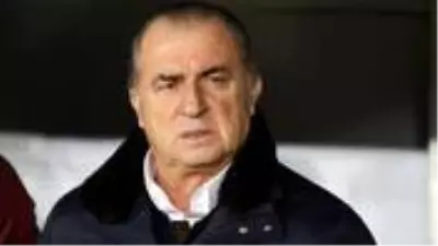 Galatasaray Teknik Direktörü Fatih Terim, Michael Seri'nin gönderilmesini istiyor Galatasaray Teknik Direktörü Fatih Terim, Michael Seri'nin gönderilmesini istiyor