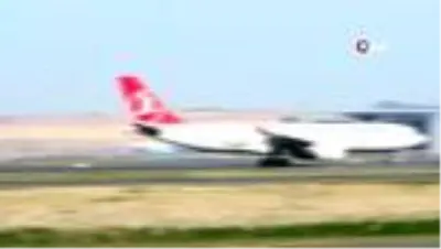 Acun Ilıcalı'nın ekibi Türkiye'ye döndü Acun Ilıcalı'nın ekibi Türkiye'ye döndü