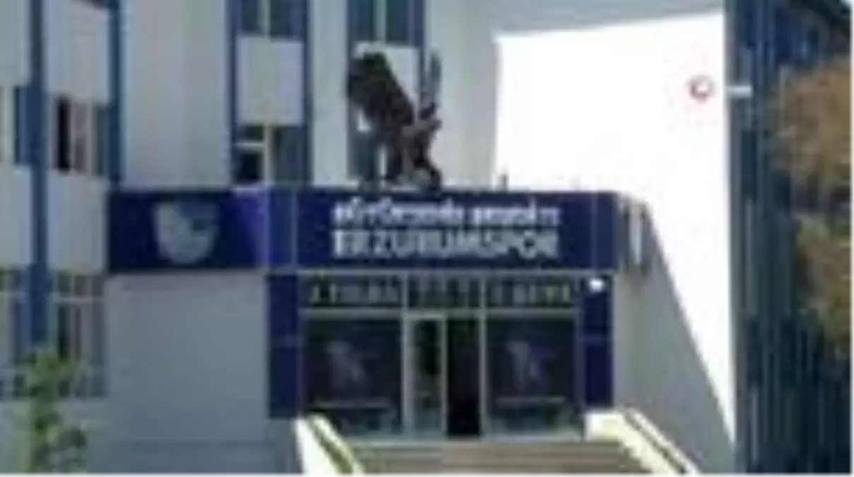 (Özel haber) Hüseyin Üneş: 'Futbolcularımızın ruh hali ve psikolojisi iyi durumda değil'