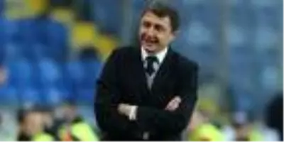 Şota Arveladze'den çarpıcı Fenerbahçe sözleri: Teklif gelirse neden görev yapmayayım, düşman takım mı? Şota Arveladze'den çarpıcı Fenerbahçe sözleri: Teklif gelirse neden görev yapmayayım, düşman takım mı?