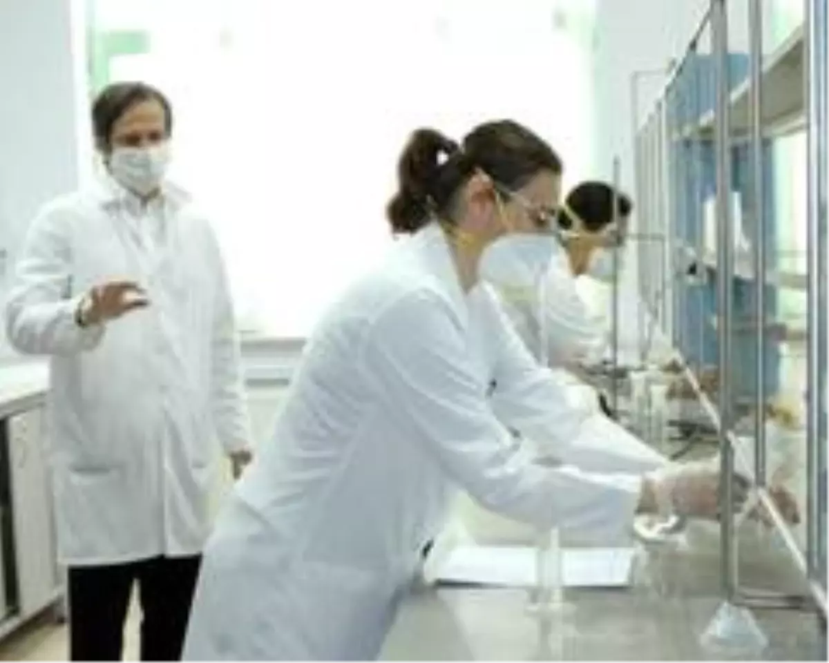 Trakya Üniversitesi'nin dezenfektan üretim kapasitesi günlük 8 tona yükseldi