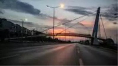 15 ilde 16-19 Mayıs arasındaki sokağa çıkma yasağı başladı! İşte yasağın kapsamı ve açık olan yerler 15 ilde 16-19 Mayıs arasındaki sokağa çıkma yasağı başladı! İşte yasağın kapsamı ve açık olan yerler