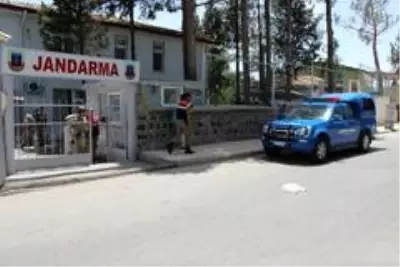 Amca yeğenin arazi kavgasında kan döküldü Amca yeğenin arazi kavgasında kan döküldü