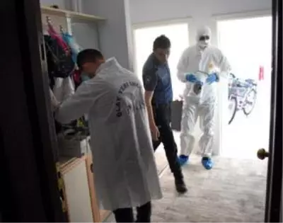 Cani koca, boşanma aşamasındaki eşini çocuklarının gözü önünde ...