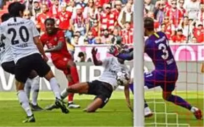 Bundesliga'da perde yarın açılıyor Bundesliga'da perde yarın açılıyor