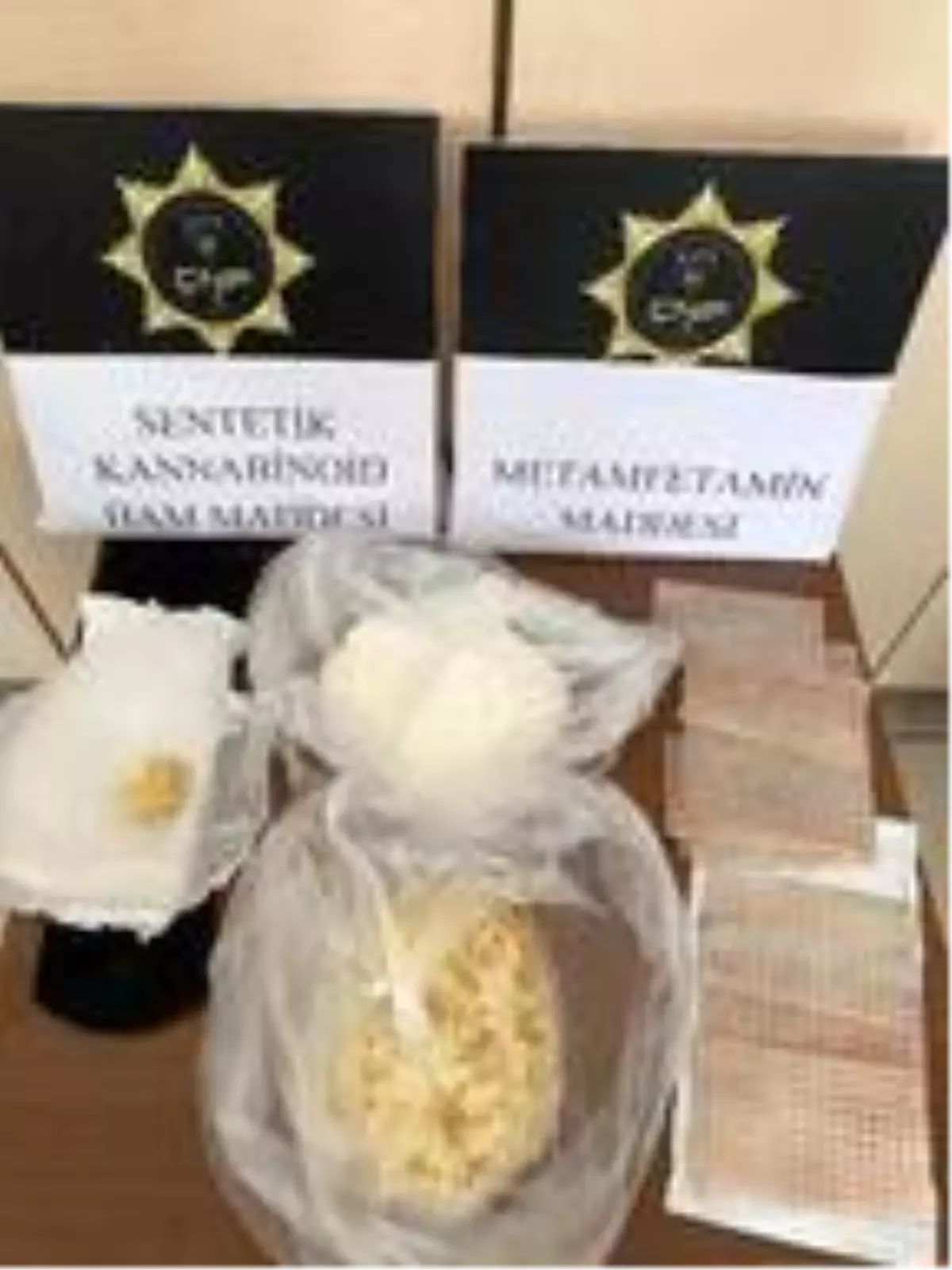 Çanakkale'de 1 milyon TL değerinde uyuşturucu ele geçirildi