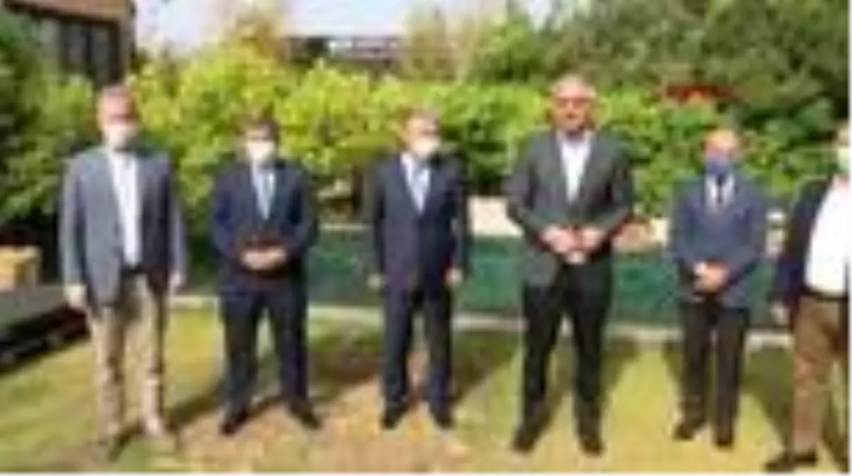 Geleceğin turizmi Çeşme'de konuşuldu