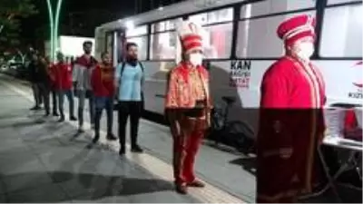Mehteran takımı ve UltrAslan'dan kan bağışı Mehteran takımı ve UltrAslan'dan kan bağışı