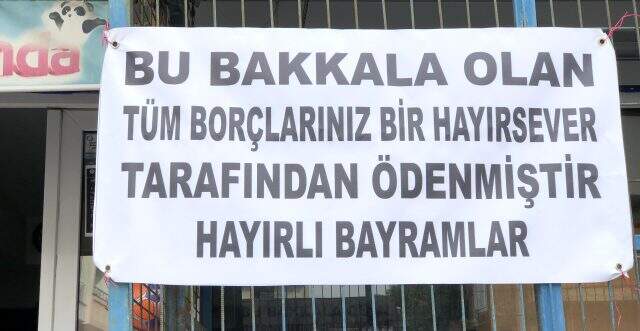 Önce veresiye borçları ödediler, sonra pankart astılar