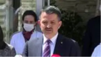 Pakdemirli: '(Kovid-19 aşısı için anti serum çalışmaları) İlerideki aşı çalışmalarına örnek olacak' Pakdemirli: '(Kovid-19 aşısı için anti serum çalışmaları) İlerideki aşı çalışmalarına örnek olacak'