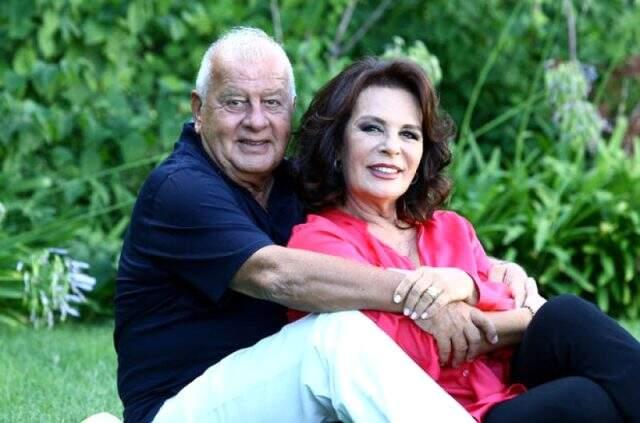 Sokağa çıkma yasağına takılan Hülya Koçyiğit, torunlarına hasret kaldı