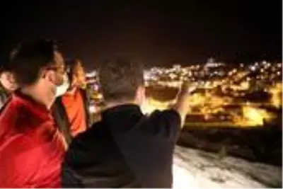 Belediye Başkanı Arı, AK Parti İl Başkanı Yanar ile çalışma alanlarını inceledi Belediye Başkanı Arı, AK Parti İl Başkanı Yanar ile çalışma alanlarını inceledi