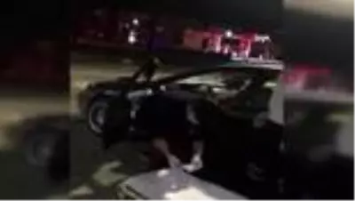 Öfkeli koca, eşine ahlaksız teklifte bulunan adamın aracını kurşun yağmuruna tuttu Öfkeli koca, eşine ahlaksız teklifte bulunan adamın aracını kurşun yağmuruna tuttu