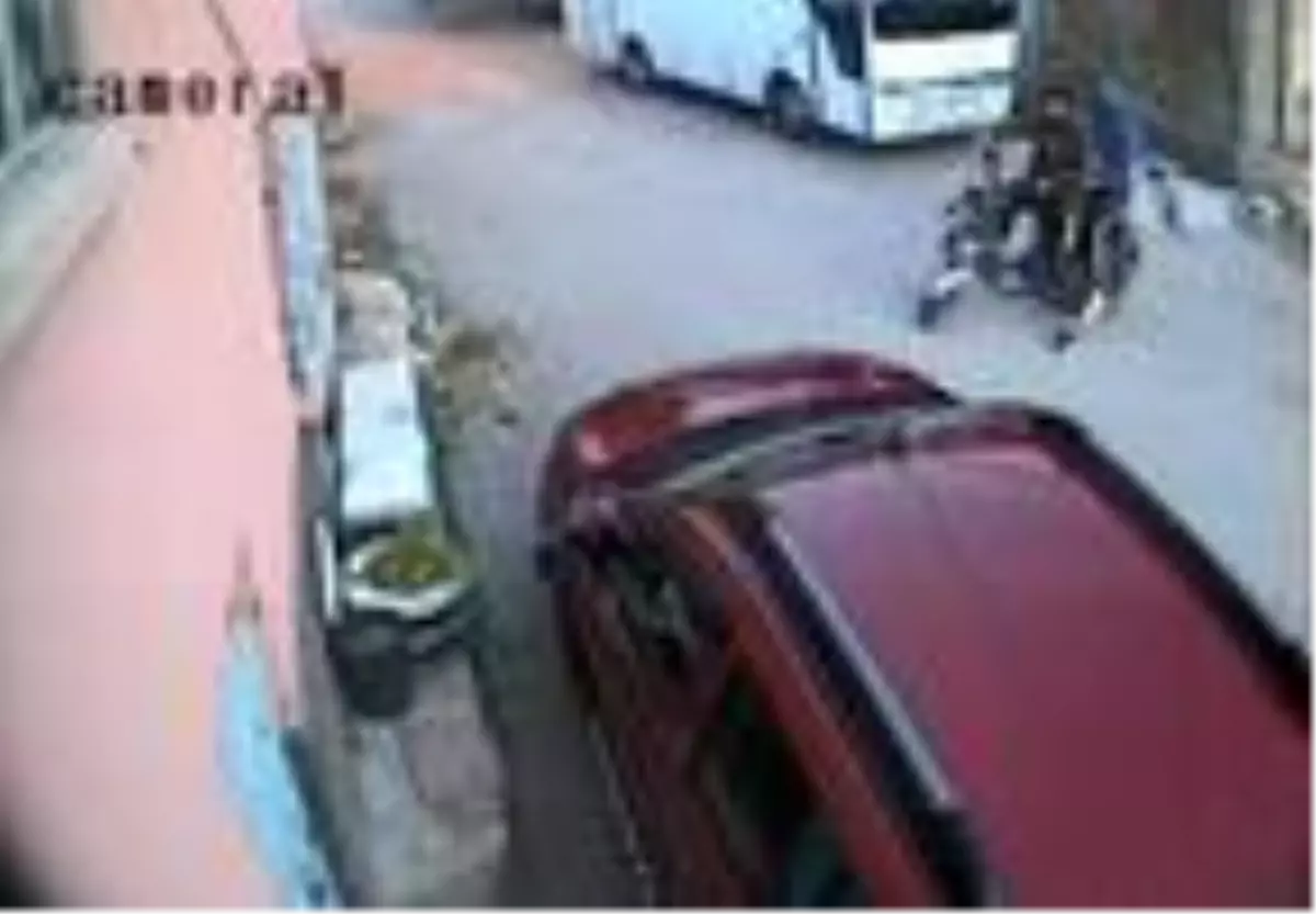 Eskişehir'de motosiklet hırsızlığı kamerada