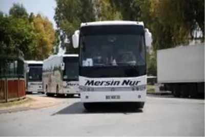 KKTC'den Mersin'e getirilen Suriyeliler Kilis'e gönderildi KKTC'den Mersin'e getirilen Suriyeliler Kilis'e gönderildi
