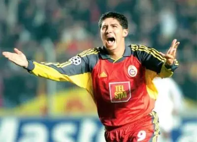 Mario Jardel, sosyal medya paylaşımında Emre Belözoğlu'nu yine sansürledi Mario Jardel, sosyal medya paylaşımında Emre Belözoğlu'nu yine sansürledi