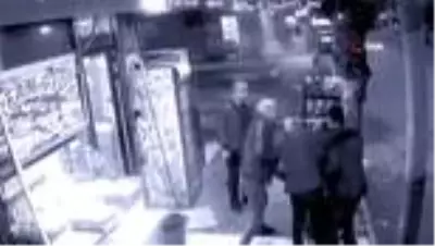 Nefes borusuna ekmek kaçan şahıs hayatını kaybetti... Daha önce simit kaçmış son anda kurtarılmıştı Nefes borusuna ekmek kaçan şahıs hayatını kaybetti... Daha önce simit kaçmış son anda kurtarılmıştı