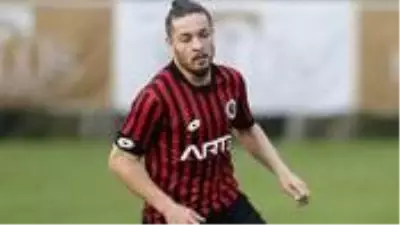 Beşiktaş, Gökhan Gönül'ün yerine Ahmet Oğuz'u transfer etmeyi planlıyor Beşiktaş, Gökhan Gönül'ün yerine Ahmet Oğuz'u transfer etmeyi planlıyor