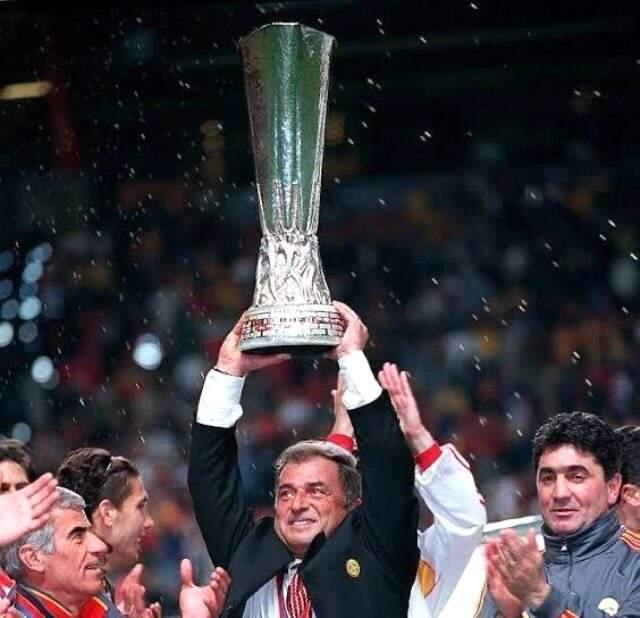 Fatih Terim 20 yıl önceki kendine mektup yazdı: Mücadele asla sona ermeyecek Fatih Terim 20 yıl önceki kendine mektup yazdı: Mücadele asla sona ermeyecek