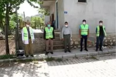 Konya'da 65 yaş üstü vatandaşlara bayram tıraşı hizmeti Konya'da 65 yaş üstü vatandaşlara bayram tıraşı hizmeti