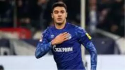 Schalke forması giyen milli yıldız Ozan Kabak'a Rus ekibi Zenit talip oldu Schalke forması giyen milli yıldız Ozan Kabak'a Rus ekibi Zenit talip oldu