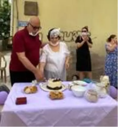 40'ıncı evlilik yıl dönümünde bandolu sürpriz 40'ıncı evlilik yıl dönümünde bandolu sürpriz