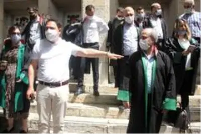 Avukatlardan, saldırıya uğrayan Vefa Destek Grubuna destek Avukatlardan, saldırıya uğrayan Vefa Destek Grubuna destek