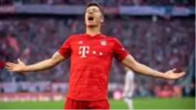 Bayern Münihli Robert Lewandowski, ligde 4 gol daha atarsa kendi rekorunu kıracak Bayern Münihli Robert Lewandowski, ligde 4 gol daha atarsa kendi rekorunu kıracak