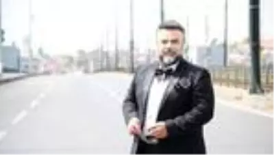 Bülent Serttaş, İstanbul evdeyken klip çekti Bülent Serttaş, İstanbul evdeyken klip çekti