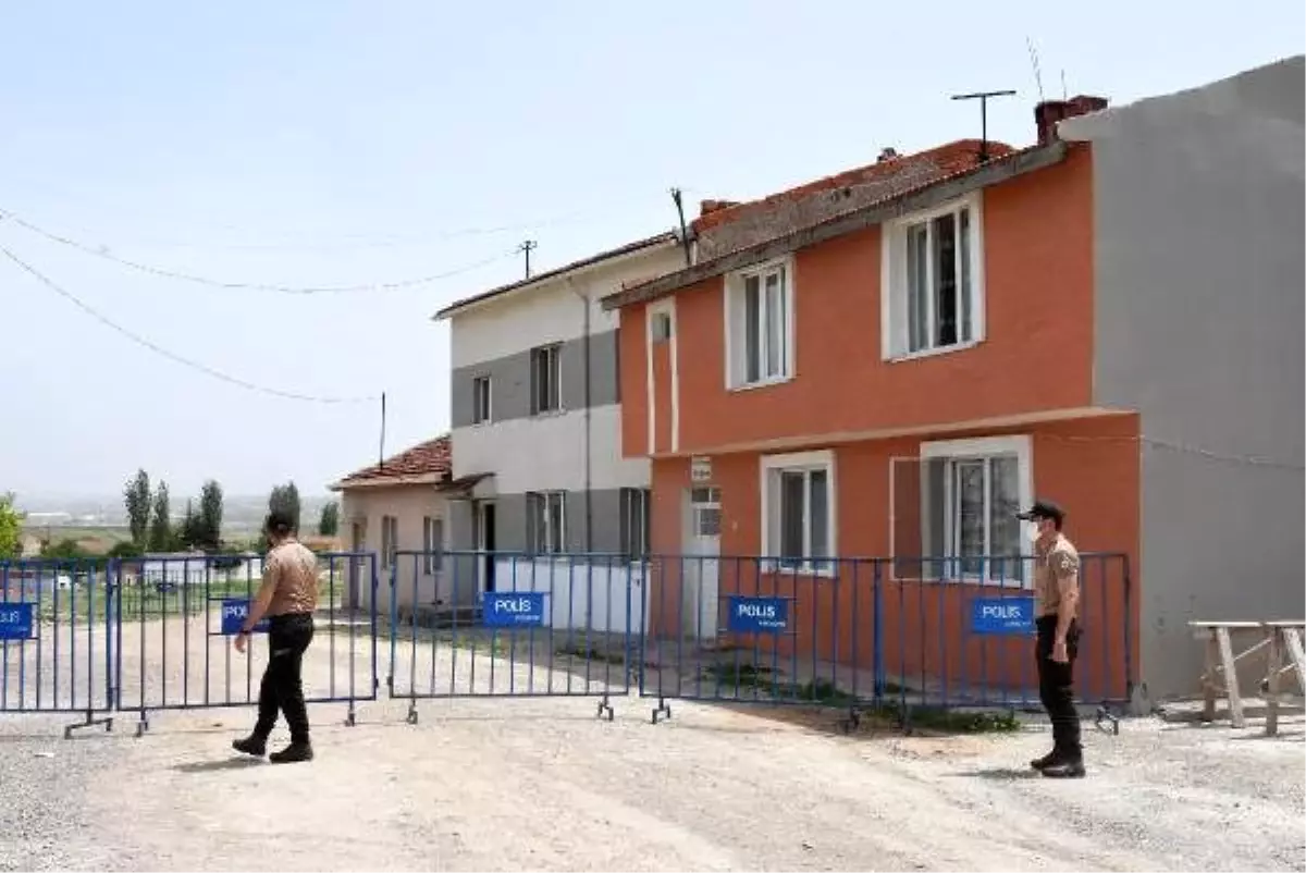 Eskişehir�de 3 evde oturan 19 kişiye koronavirüs karantinası Haber