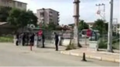 Görevden alınan HDP'li Iğdır Belediye Başkanı Akkuş tutuklandı Görevden alınan HDP'li Iğdır Belediye Başkanı Akkuş tutuklandı