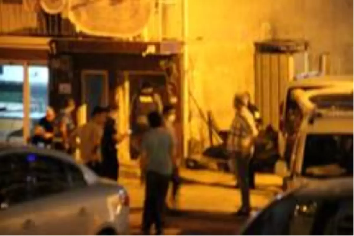 İzmir'de hareketli saatler