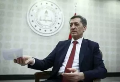 Milli Eğitim Bakanı, Cumhurbaşkanı'nın sözlerine açıklık getirdi: Uzaktan eğitim 19 Haziran'a kadar devam edecek Milli Eğitim Bakanı, Cumhurbaşkanı'nın sözlerine açıklık getirdi: Uzaktan eğitim 19 Haziran'a kadar devam edecek