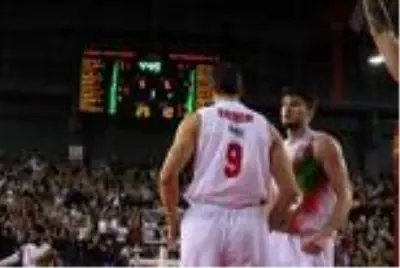 Semih Erden: 'Kevin Garnett, bana Ali Ağaoğlu'nun bizlere hediye ettiği evi sordu' Semih Erden: 'Kevin Garnett, bana Ali Ağaoğlu'nun bizlere hediye ettiği evi sordu'