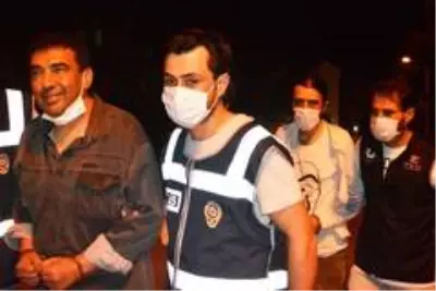 Sosyal medyada terör örgütüne destek iddiasıyla iki kişi Ayvalık'ta gözaltına alındı