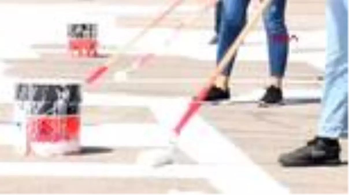 19 Mayıs'ta gençlerden rekor; Dünyanın en büyük resmini çizdiler