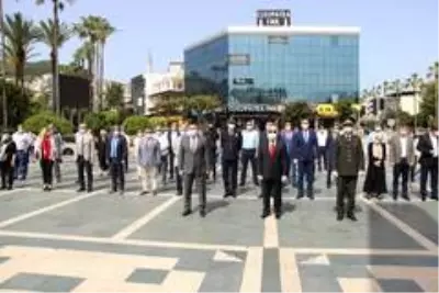 Alanya'da 19 Mayıs töreni korona gölgesinde yapıldı Alanya'da 19 Mayıs töreni korona gölgesinde yapıldı