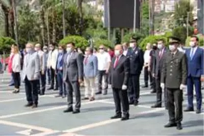 Alanya'da 19 Mayıs töreni korona gölgesinde yapıldı Alanya'da 19 Mayıs töreni korona gölgesinde yapıldı