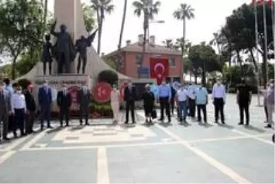 Alanya'da 19 Mayıs töreni korona gölgesinde yapıldı Alanya'da 19 Mayıs töreni korona gölgesinde yapıldı