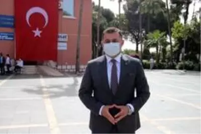 Alanya'da 19 Mayıs töreni korona gölgesinde yapıldı Alanya'da 19 Mayıs töreni korona gölgesinde yapıldı