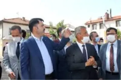 Bakan Kurum, Çankırı'da yapımı devam projeleri inceledi