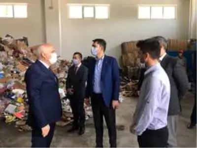 Bakan Kurum Kızılcahamam'da incelemelerde bulundu Bakan Kurum Kızılcahamam'da incelemelerde bulundu
