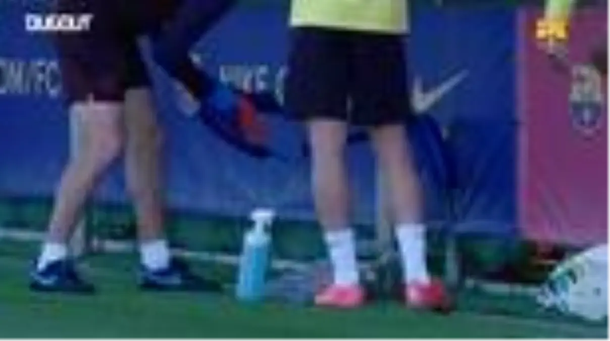 Barcelona Oyuncuları Gruplar Halinde Çalışıyor