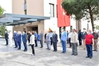 Çanakkale'de sosyal mesafeli 19 Mayıs kutlamaları Çanakkale'de sosyal mesafeli 19 Mayıs kutlamaları