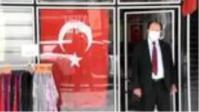 'Evde kal' çağrılarına kısmen uyuluyor 'Evde kal' çağrılarına kısmen uyuluyor