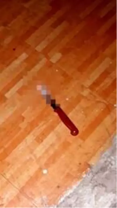 Eve geç geldiği için tartıştığı babasını bıçaklayarak öldürdü