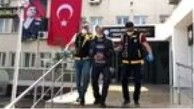 Eve geç geldiği için tartıştığı babasını bıçaklayarak öldürdü