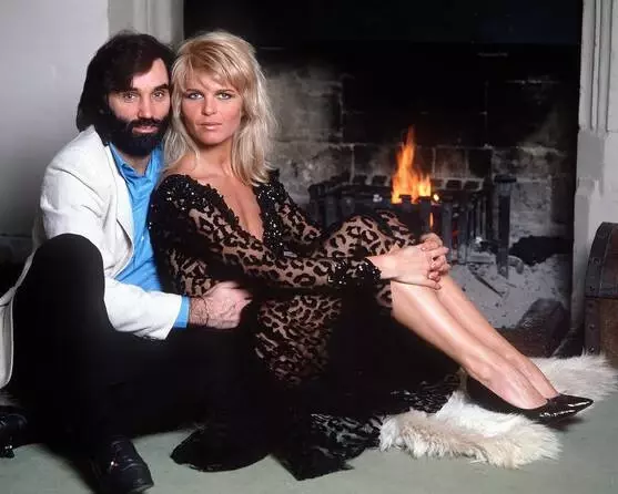 George Best'in eşi Angie Best: Rehabilitasyondayken bile beni aldattı George Best'in eşi Angie Best: Rehabilitasyondayken bile beni aldattı