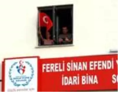 Karantina yurdunda '19 Mayıs' kutlaması Karantina yurdunda '19 Mayıs' kutlaması