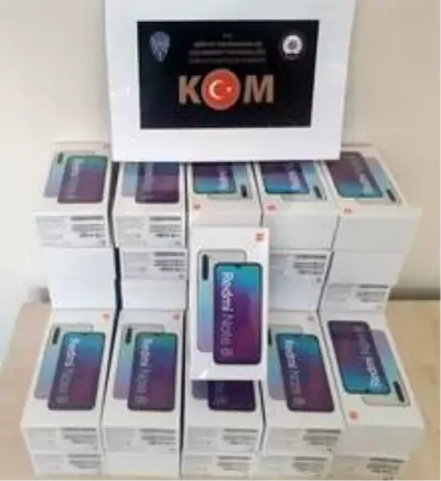 Midyat'ta 86 bin TL'lik kaçak telefon ele geçirildi